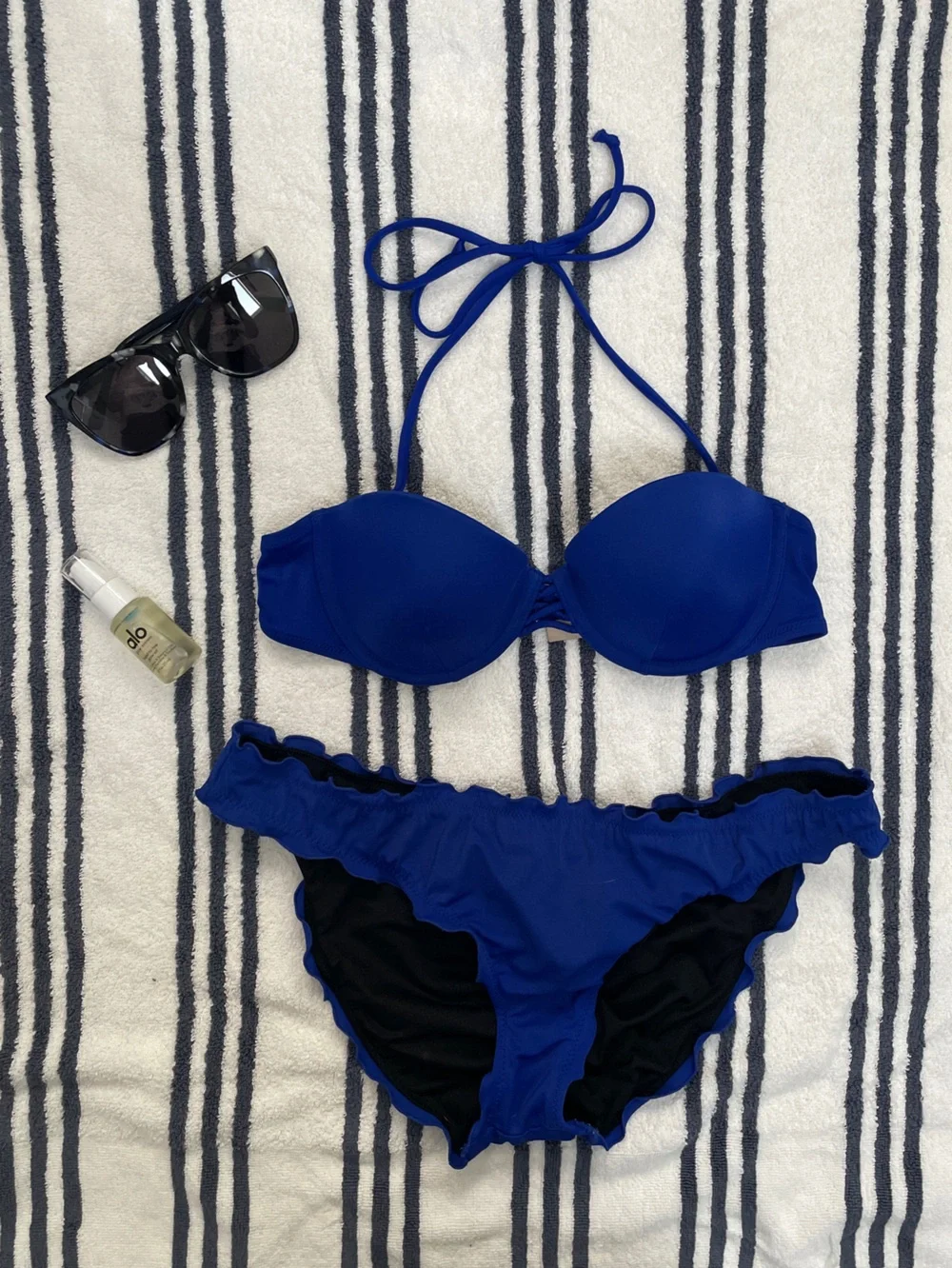 Victoria’s Secret I 34B (top)